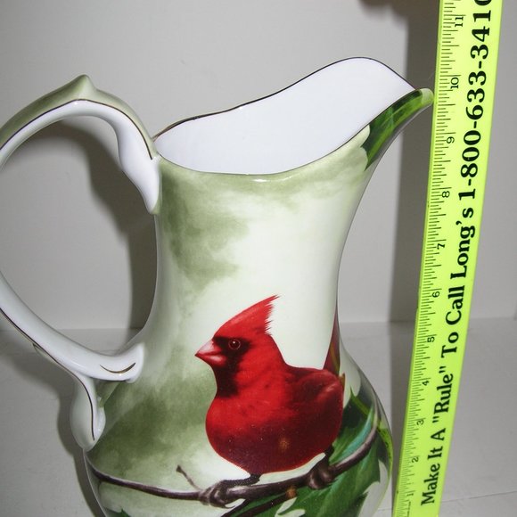 CARDINAL IN HOLLY "CHRISTMAS" CANDY LIVING QUARTERS 10.5" PITCHER Hautman NIB - Picture 6 of 8